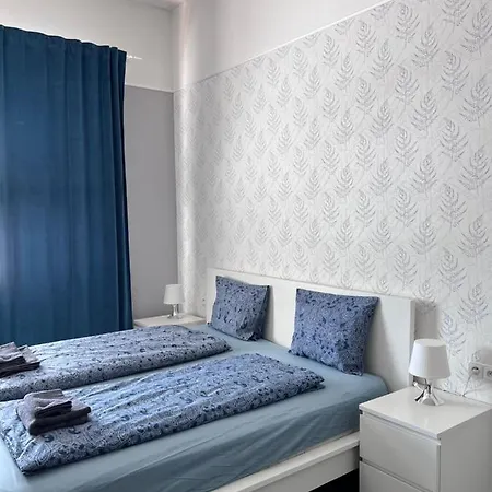Downtown Apartment *